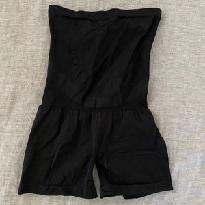 Blanqi Black Maternity Biker Shorts